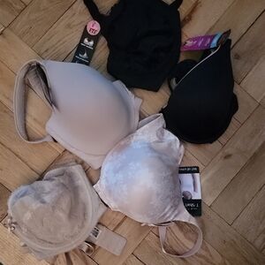 BUNDLE/5-NEW BRAS/38-C/Black, Cream, Tan